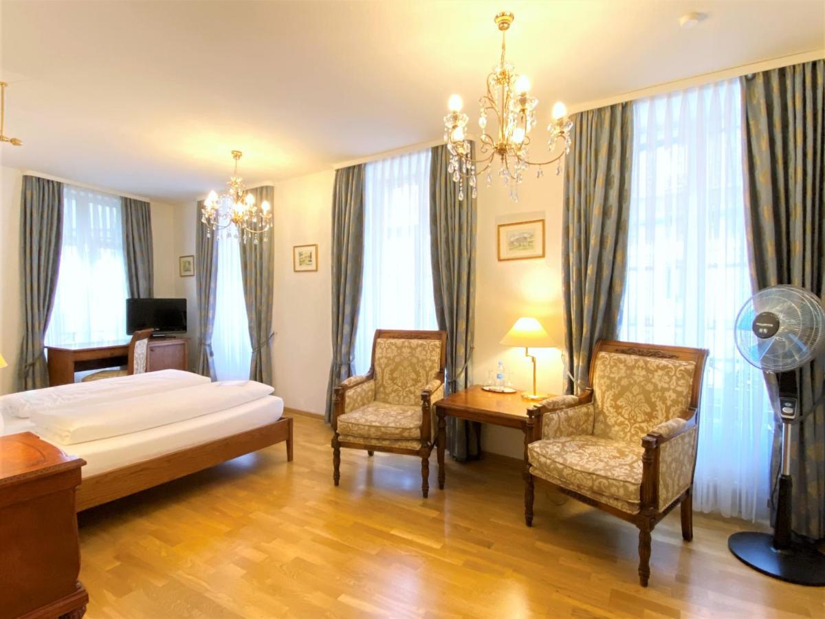 Hotel Rathausgloeckel Baden-Baden Exteriör bild