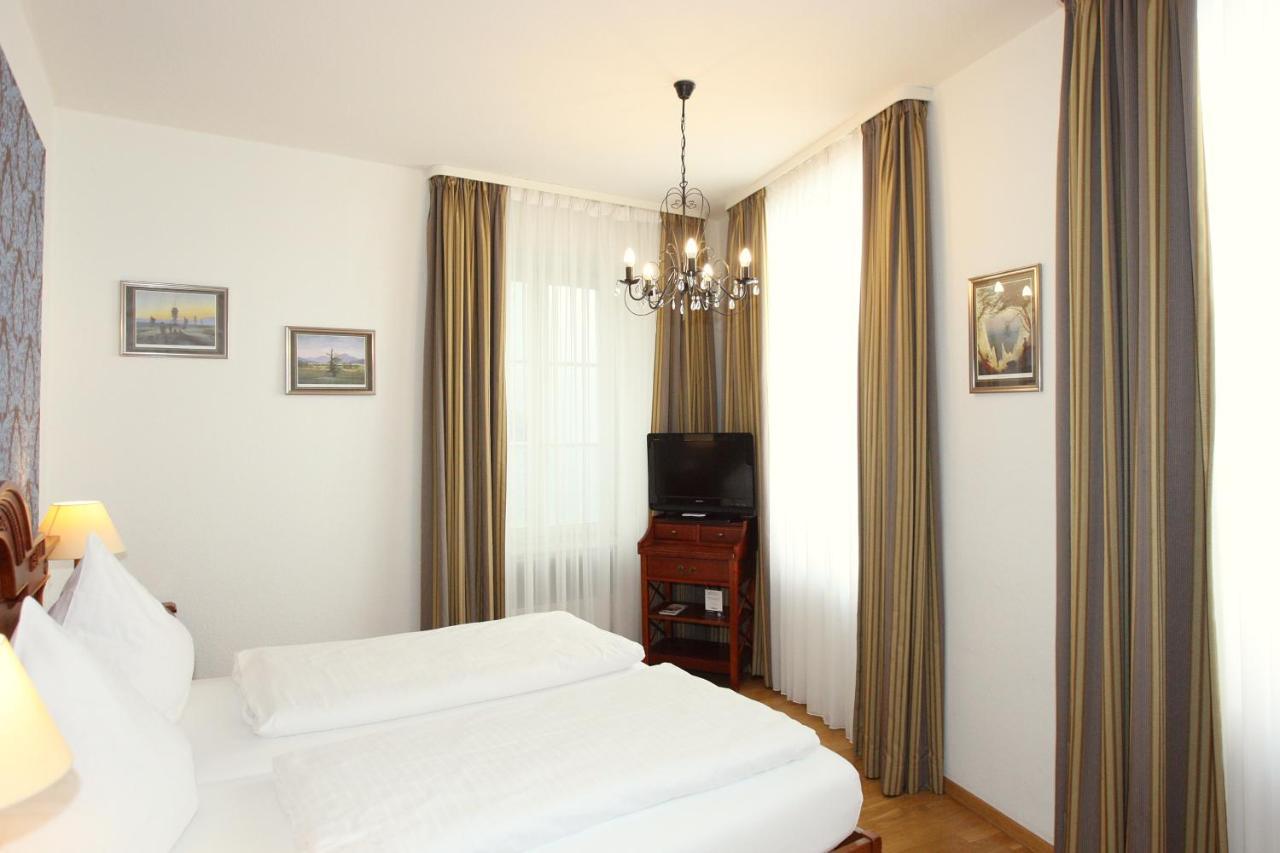 Hotel Rathausgloeckel Baden-Baden Exteriör bild