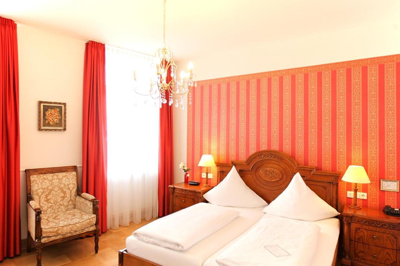 Hotel Rathausgloeckel Baden-Baden Exteriör bild